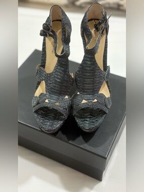 NWOT Alexandre Birman Grey Snakeskin Platform Heels with two buckles at ankle.